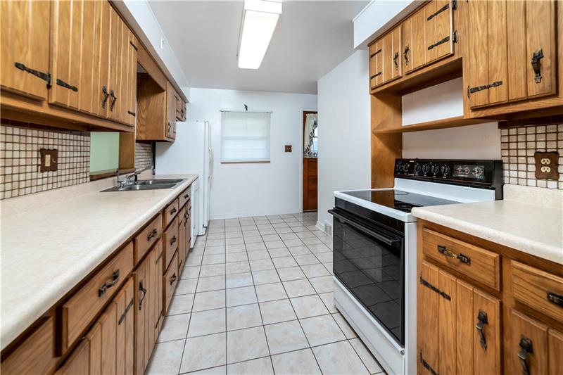 38 Michael Road Russellton, PA 15076 - Photo 6 of 19