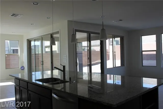 $3,100 | 6037 Andezano Drive, Las Vegas, NV 89135