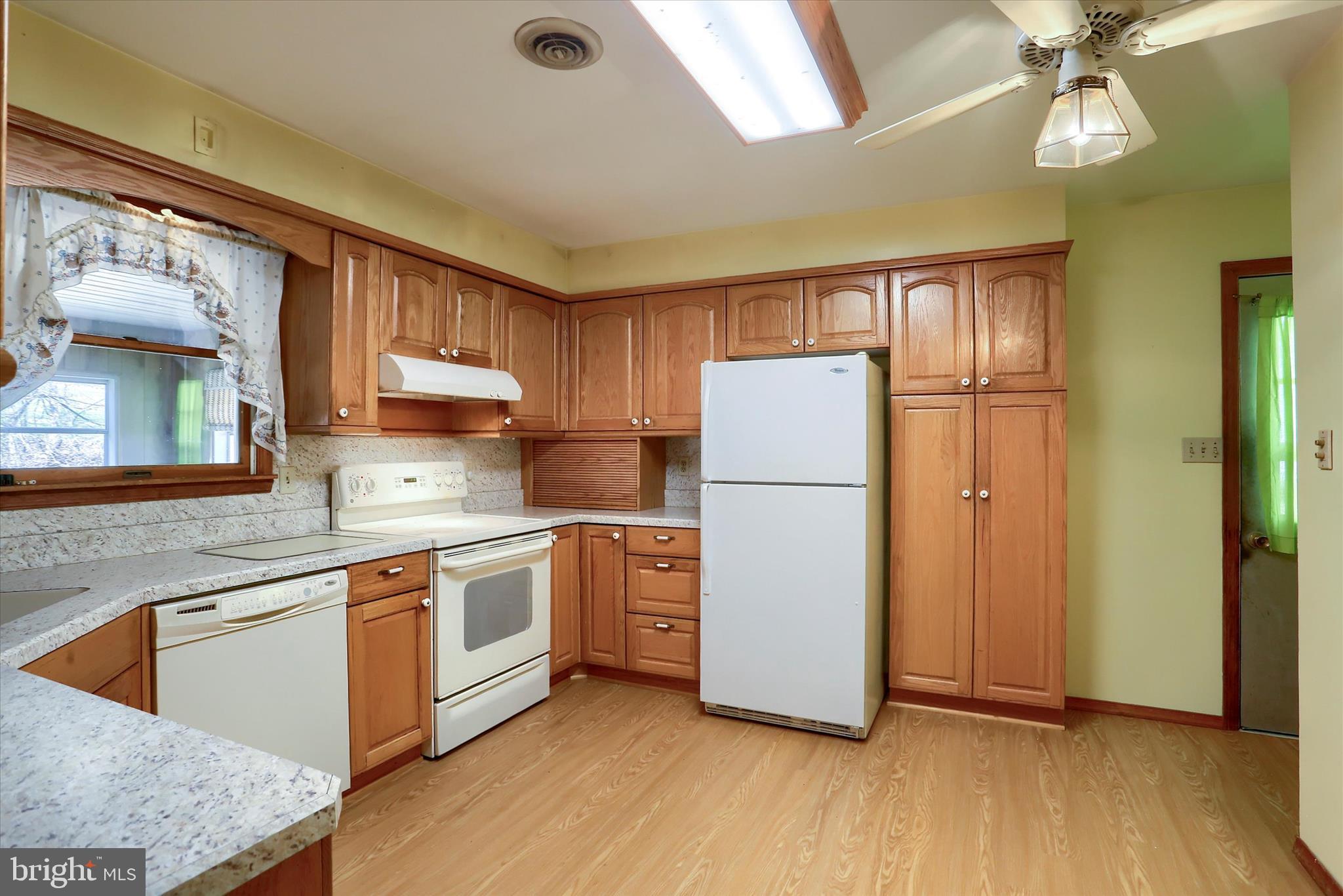 1132 Loop Drive Harrisburg, PA 17112 - Photo 17 of 43
