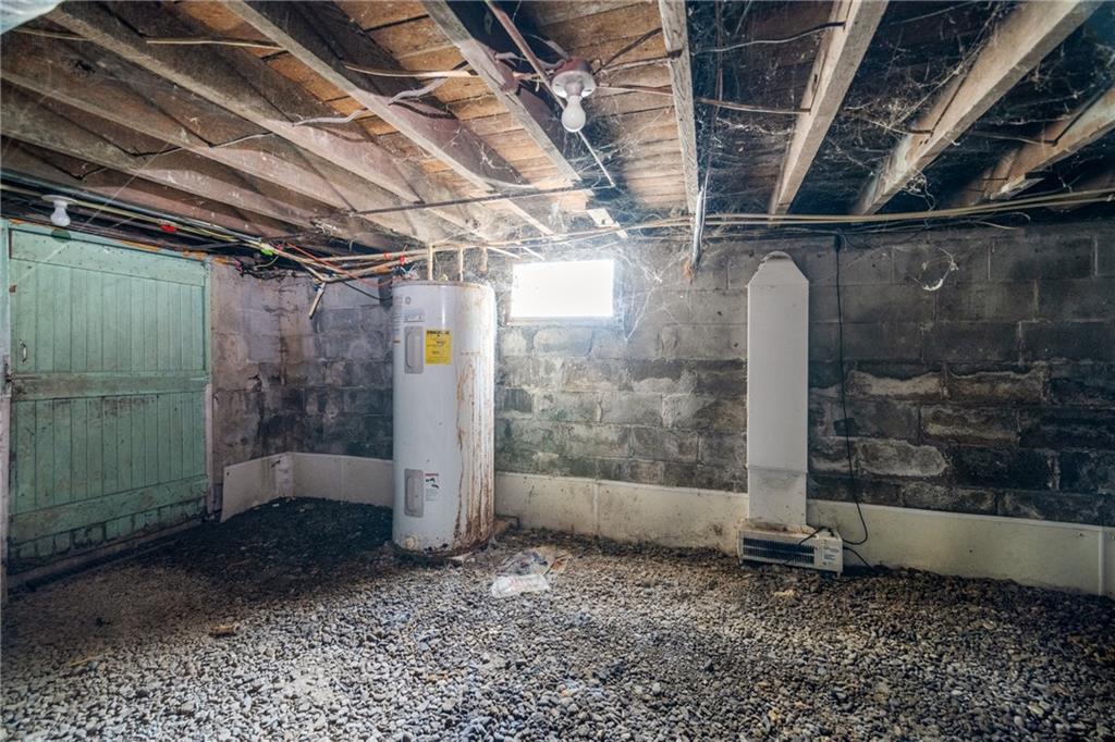 2019 Mercer West Middlesex Road Mercer, PA 16137 - Photo 12 of 17 a view of a pathway with a room