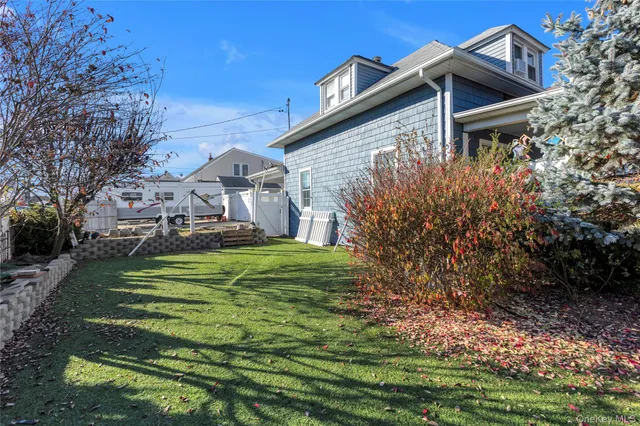 $545,000 | 81 Fairground Avenue, Huntington Station, NY 11746