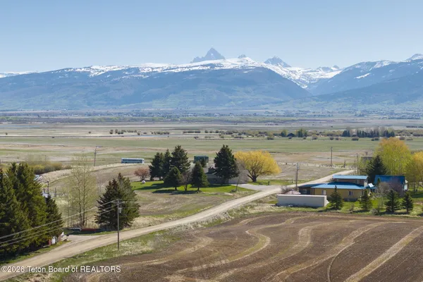 $1,100,000 | 4346 West 5250 South, Victor, ID 83455