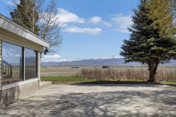 $1,100,000 | 4346 West 5250 South, Victor, ID 83455