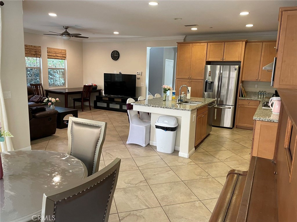 201 Firefly Irvine, CA 92618 - Photo 6 of 19