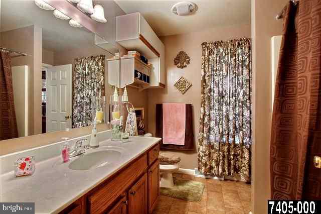 7532 Lacey Ln Spring Grove Pa Spring Grove, PA 17362 - Photo 10 of 25