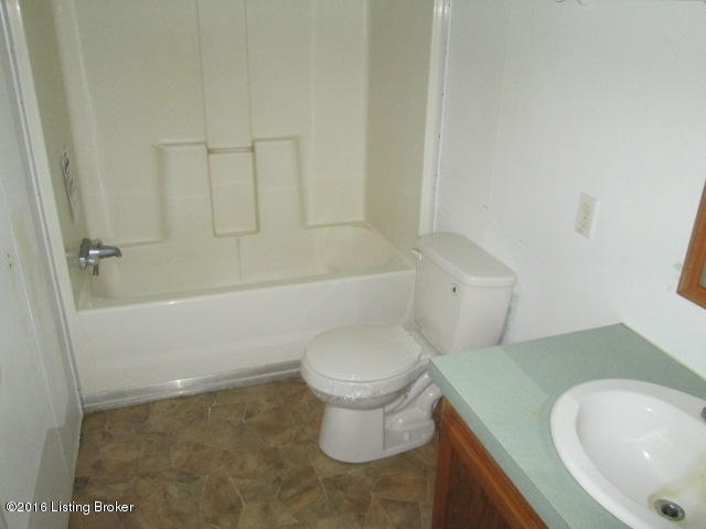 381 West Prong Locust Road Milton, KY 40045 - Photo 11 of 16 Bathroom