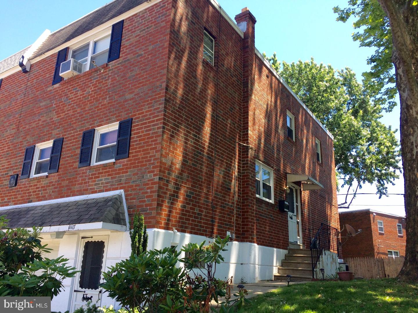 11117 Ridgeway Street Philadelphia, PA 19116 - Photo 2 of 19 Gallery Image 2