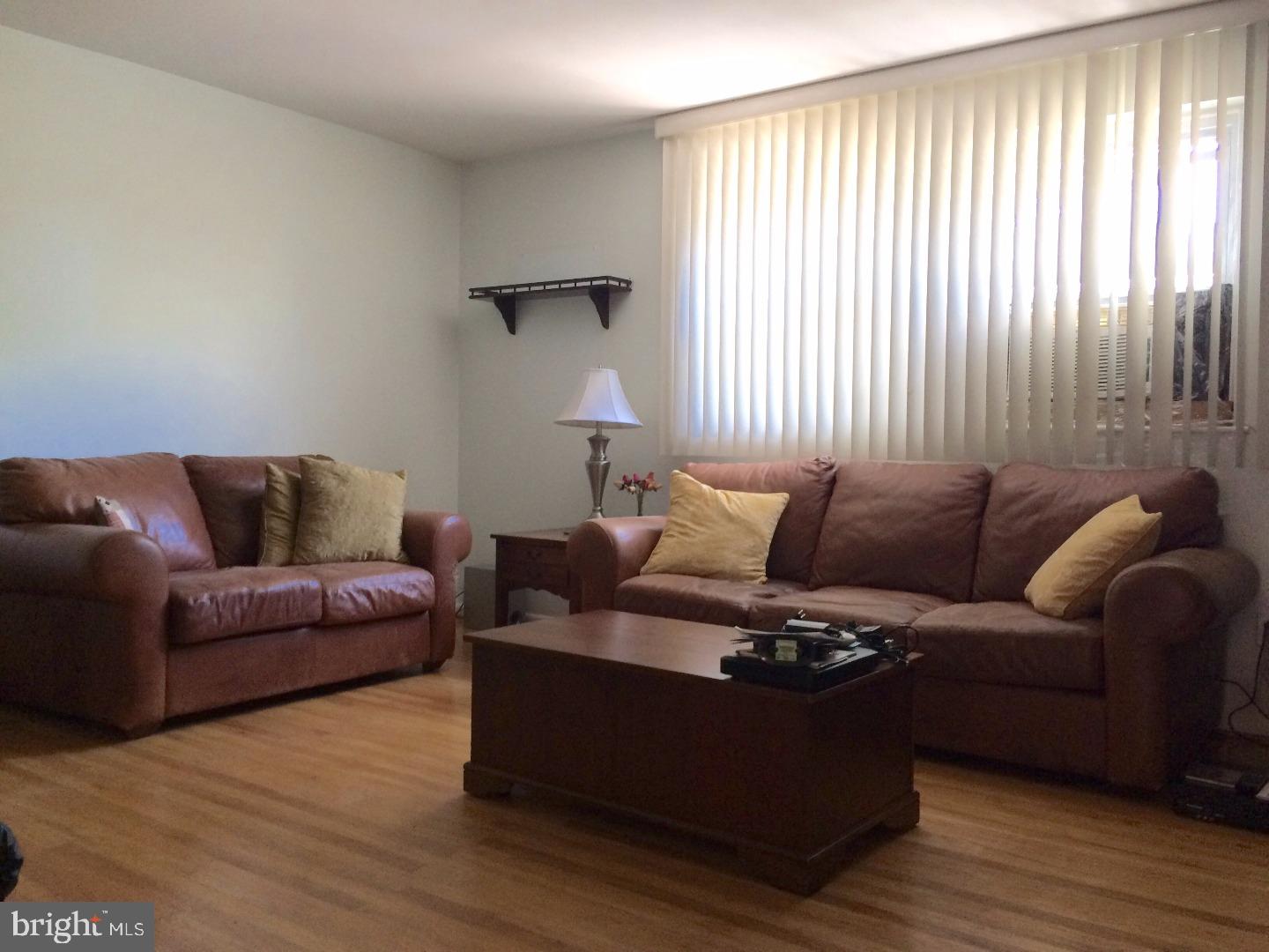 11117 Ridgeway Street Philadelphia, PA 19116 - Photo 3 of 19 Gallery Image 3