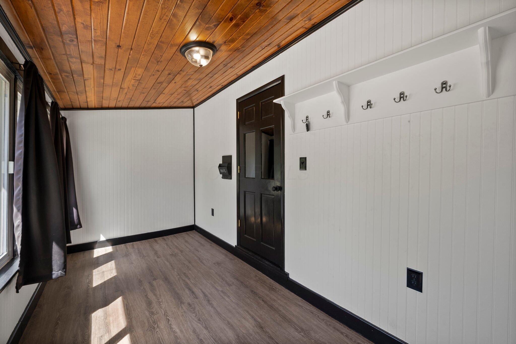 9177 Green Valley Road Mount Vernon, OH 43050 - Photo 7 of 51 DSC07726