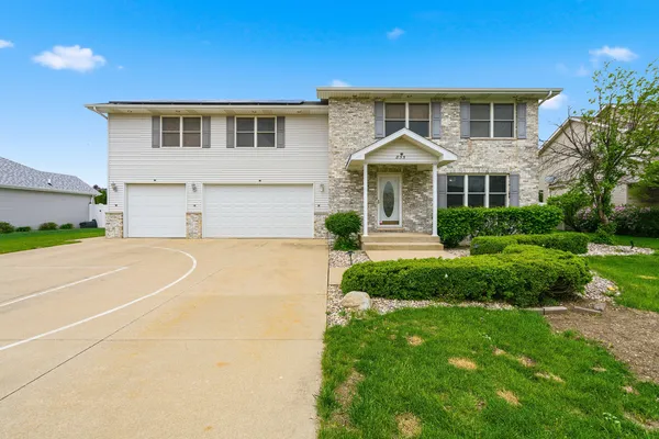 $425,000 | 855 Magnolia Drive, Bourbonnais, IL 60914