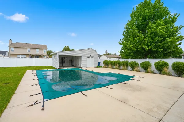 $425,000 | 855 Magnolia Drive, Bourbonnais, IL 60914