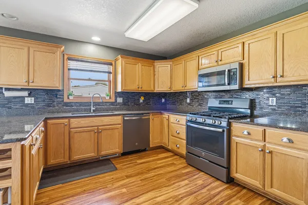 $425,000 | 855 Magnolia Drive, Bourbonnais, IL 60914