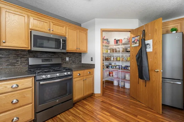$425,000 | 855 Magnolia Drive, Bourbonnais, IL 60914