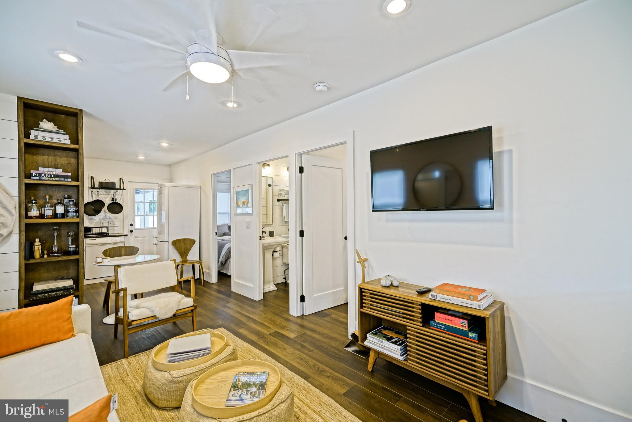 20594 Bay Road, Unit 9 Rehoboth Beach, DE 19971 - Photo 13 of 41 Gallery Image 13