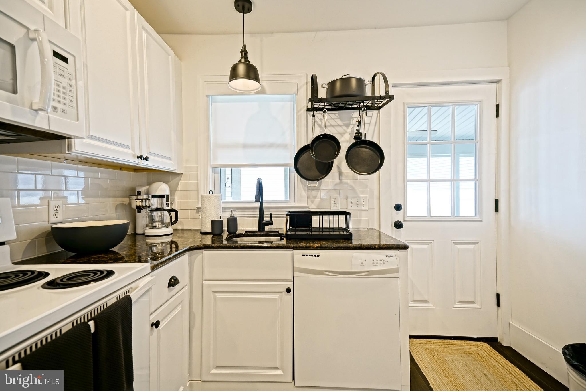 20594 Bay Road, Unit 9 Rehoboth Beach, DE 19971 - Photo 18 of 41 Gallery Image 18