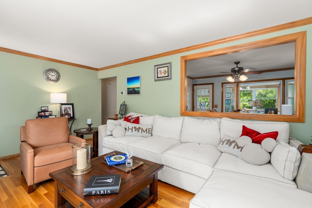 12 Ruby Road Saugus, MA 01906 - Photo 6 of 42