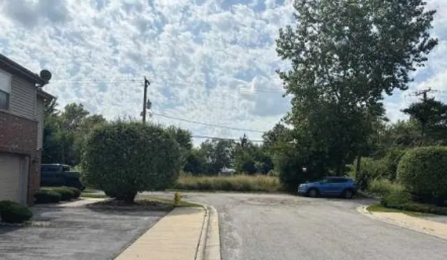 $194,400 | 4613 Lindenwood Court, Matteson, IL 60443