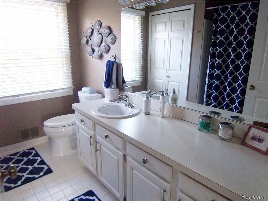 1912 Lenomar Court Rochester Hills, MI 48309 - Photo 23 of 31