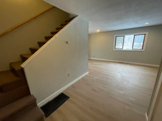 $1,800 | 46 Terrill Street, Unit 6, Rutland, VT 05701