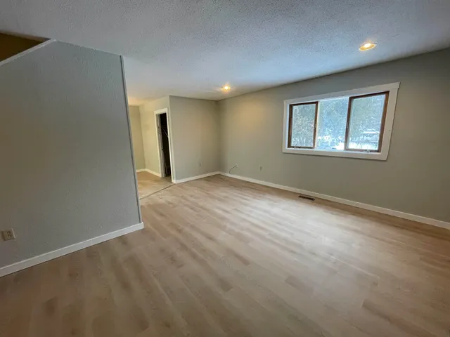 $1,800 | 46 Terrill Street, Unit 6, Rutland, VT 05701