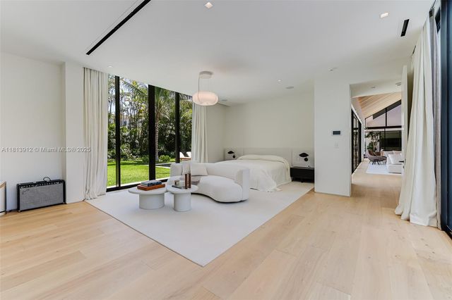 $15,660,000 | 4820 Southwest 86th Terrace, Miami, FL 33143