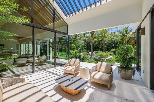 $15,660,000 | 4820 Southwest 86th Terrace, Miami, FL 33143