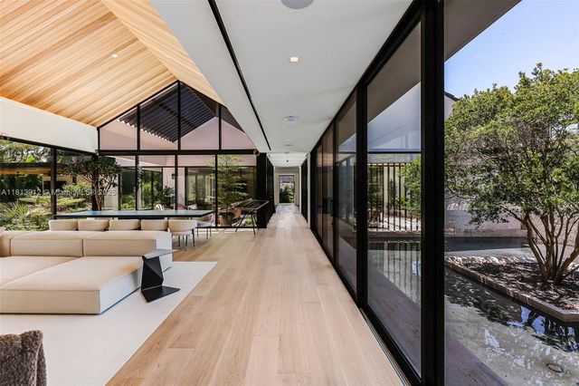 $15,660,000 | 4820 Southwest 86th Terrace, Miami, FL 33143