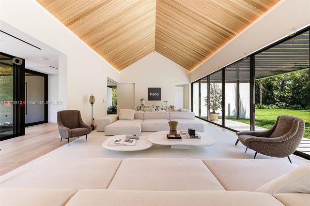 $15,660,000 | 4820 Southwest 86th Terrace, Miami, FL 33143