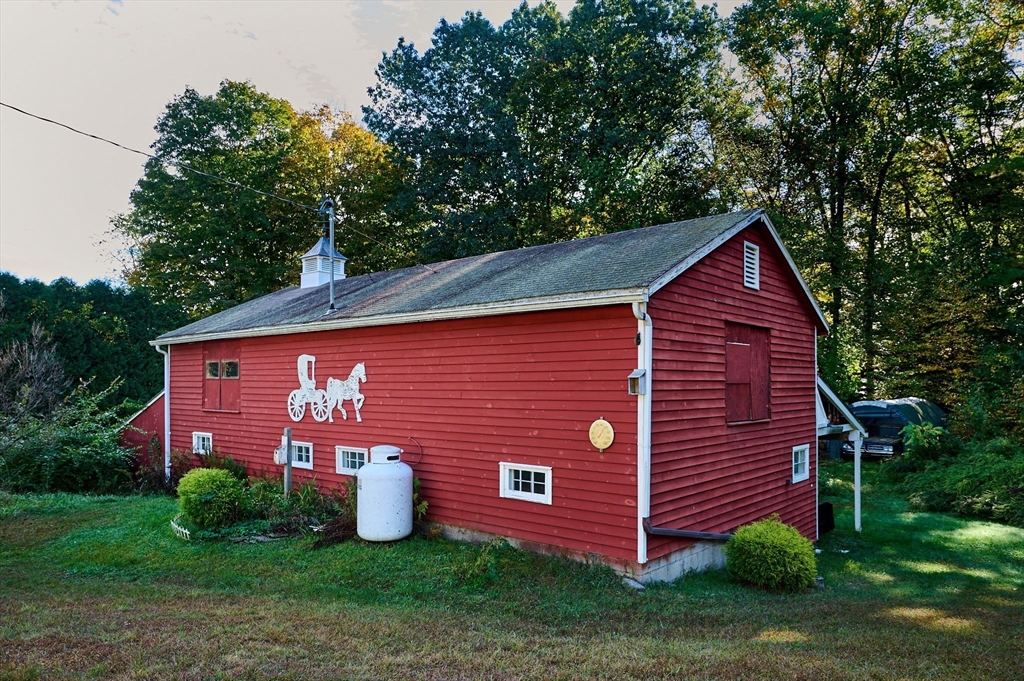 5 Wyben Road Southampton, MA 01073 - Photo 23 of 35