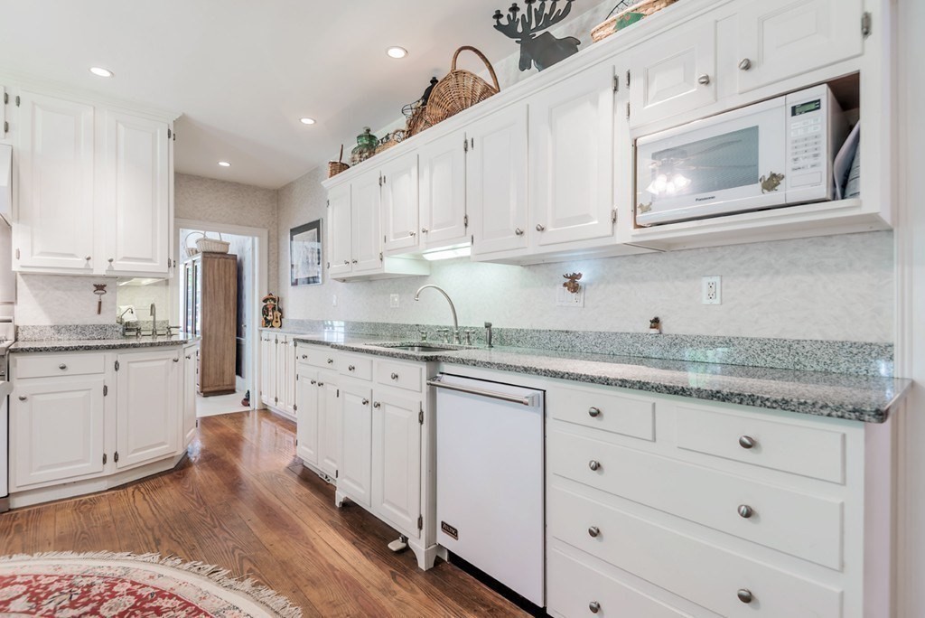 381 Boston Road Billerica, MA 01821 - Photo 13 of 40 Gallery Image 13