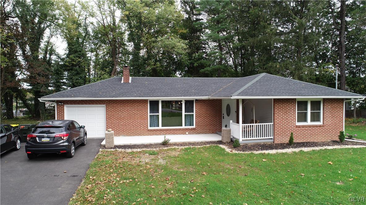 3883 East Hopewell Road Center Valley, PA 18034 - Photo 2 of 25 Gallery Image 2