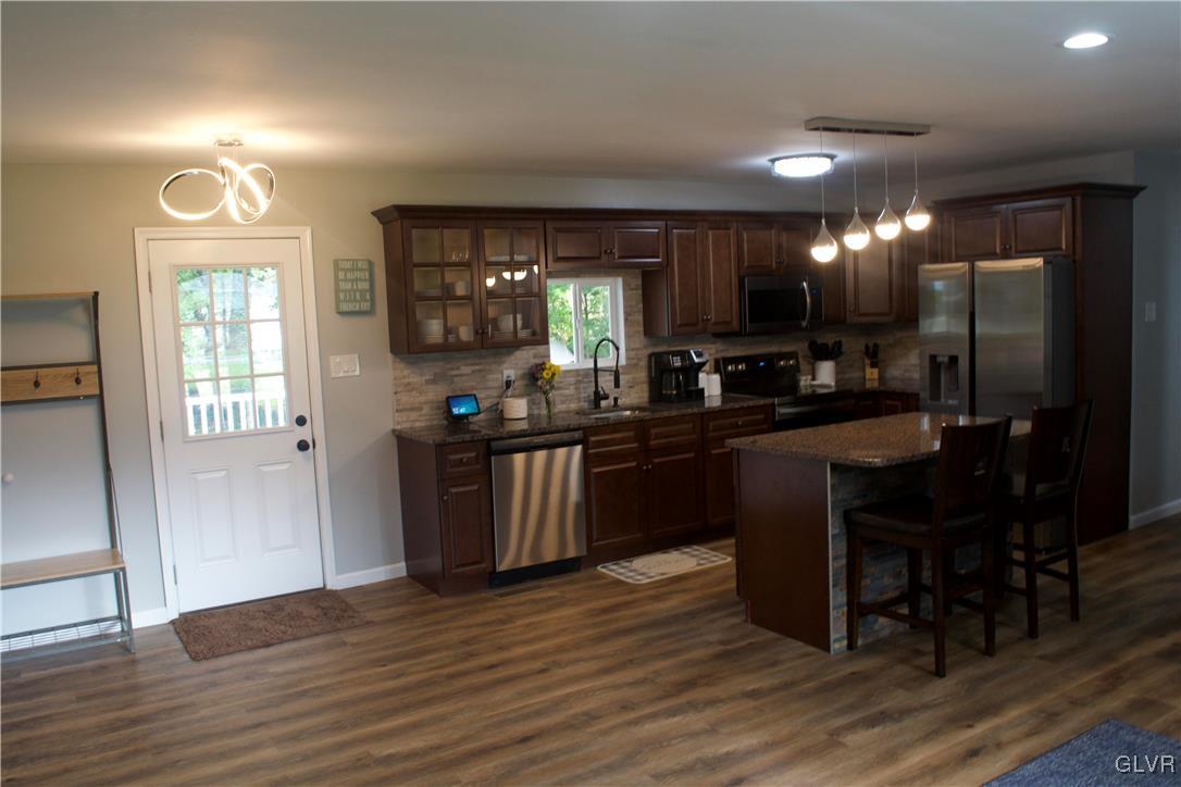 3883 East Hopewell Road Center Valley, PA 18034 - Photo 7 of 25 Gallery Image 7