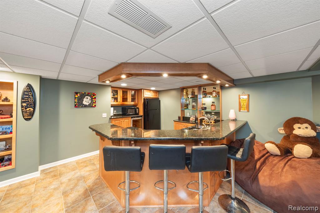 3945 Red Root Road Lake Orion, MI 48360 - Photo 35 of 54