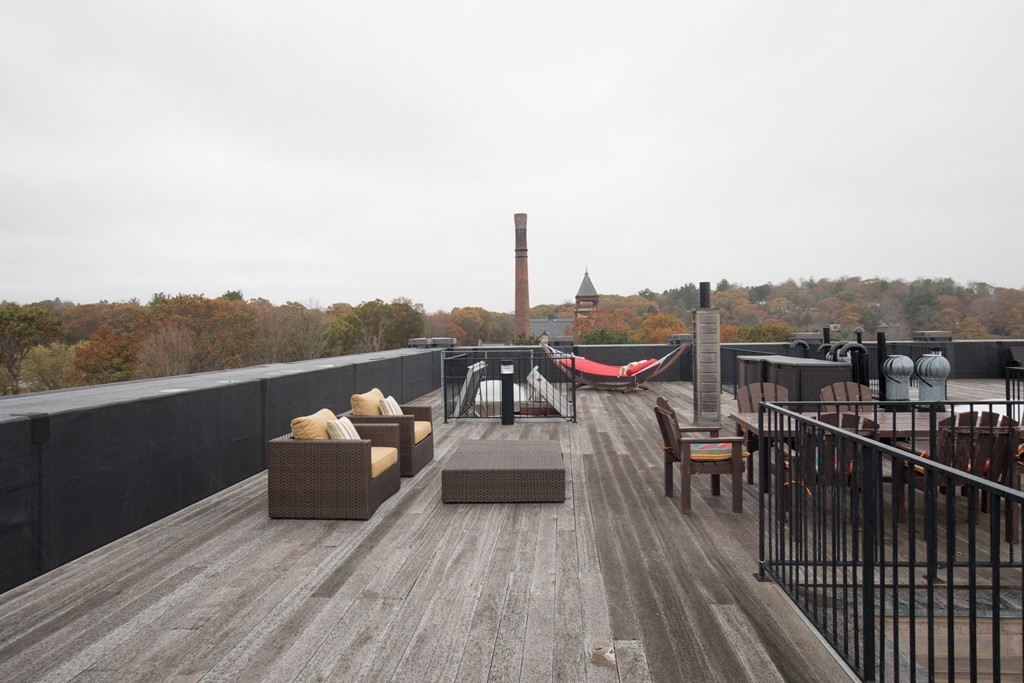 2420 Beacon Street, Unit PH6 Boston, MA 02467 - Photo 17 of 25