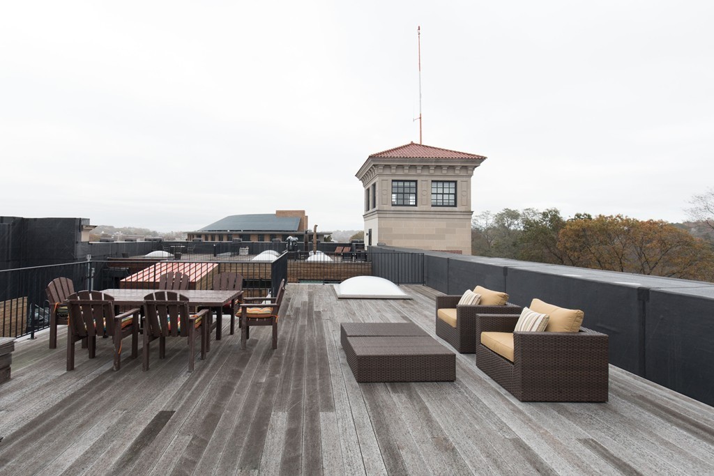 2420 Beacon Street, Unit PH6 Boston, MA 02467 - Photo 18 of 25