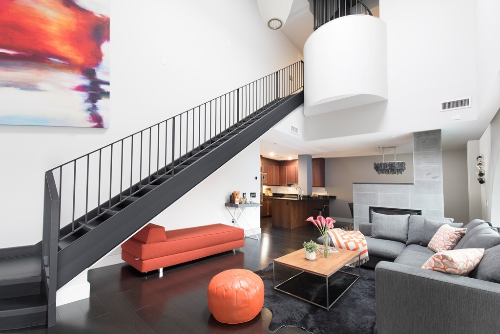 2420 Beacon Street, Unit PH6 Boston, MA 02467 - Photo 3 of 25