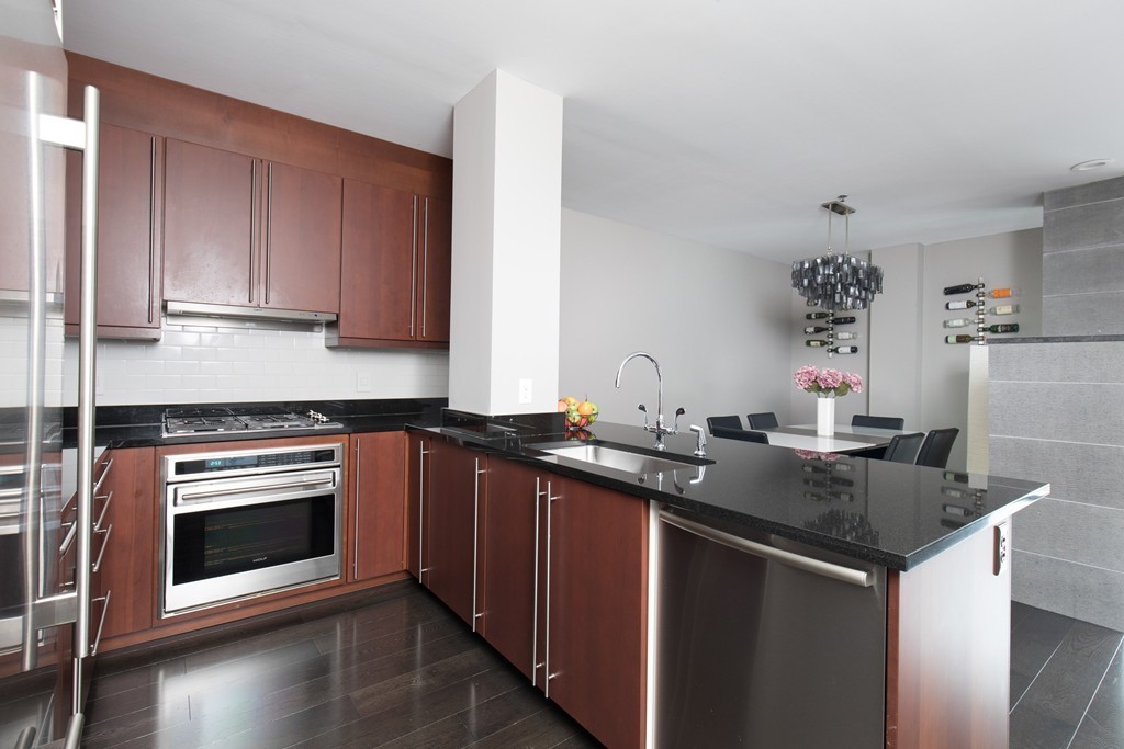 2420 Beacon Street, Unit PH6 Boston, MA 02467 - Photo 5 of 25