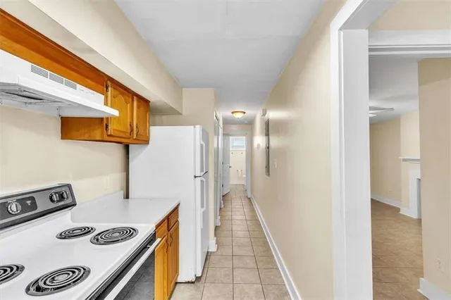 a view of kitchen with washer and dryer