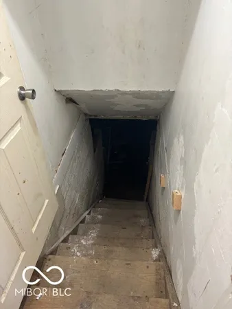 $69,900 | 1700 South Walnut Street, Muncie, IN 47302