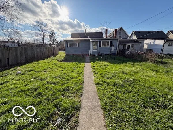 $69,900 | 1700 South Walnut Street, Muncie, IN 47302