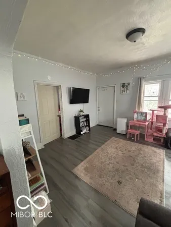 $69,900 | 1700 South Walnut Street, Muncie, IN 47302