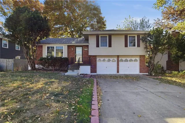 $269,900 | 6929 Northwest 80th Street, Kansas City, MO 64152