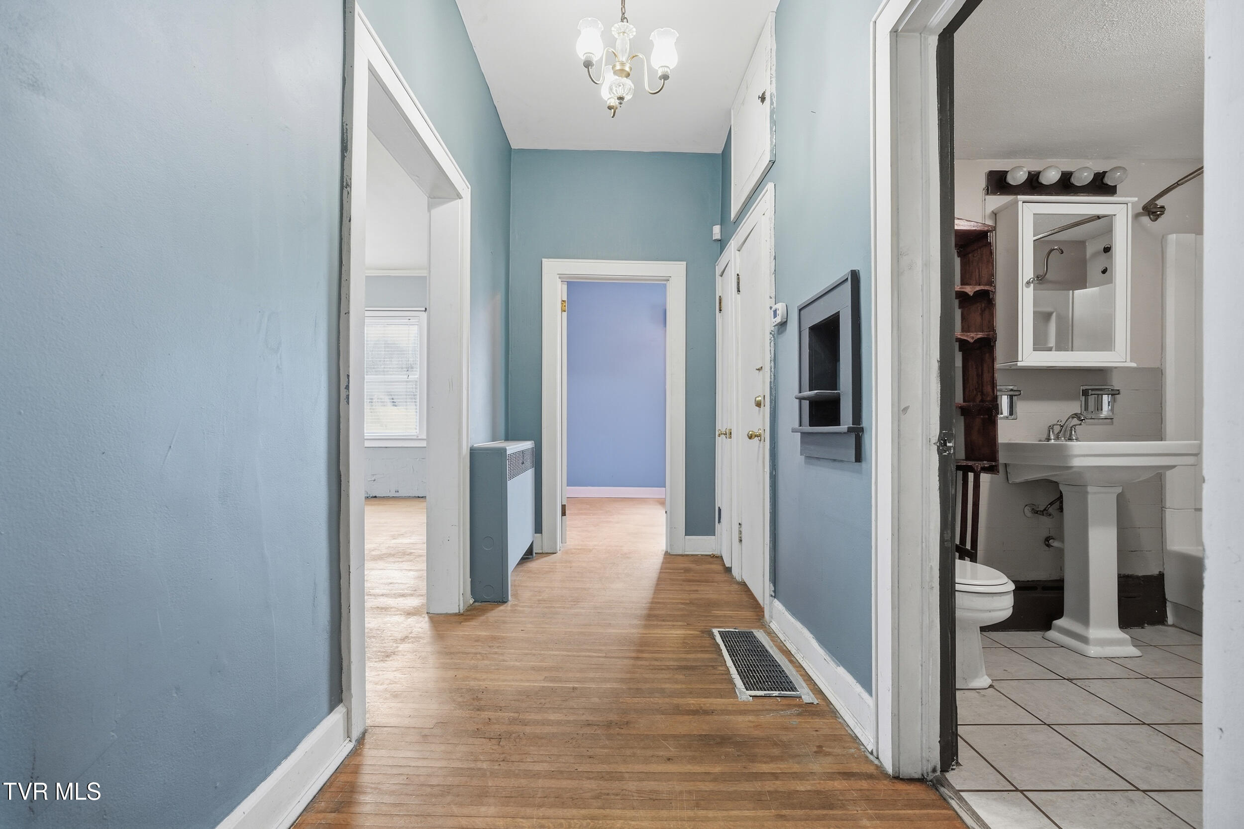 1736 Main Avenue Southwest Norton, VA 24273 - Photo 12 of 39 IMG_0955