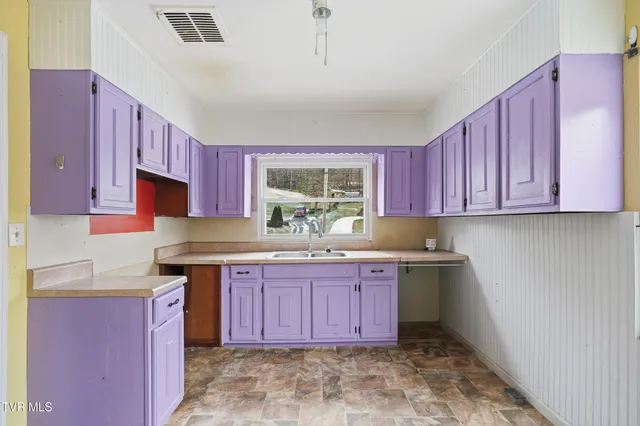 $175,000 | 1736 Main Avenue Southwest, Norton, VA 24273