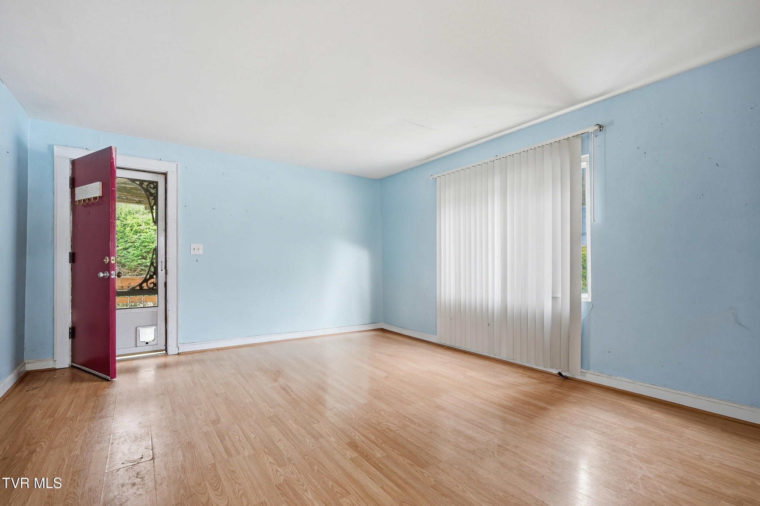 1736 Main Avenue Southwest Norton, VA 24273 - Photo 27 of 39 IMG_0970