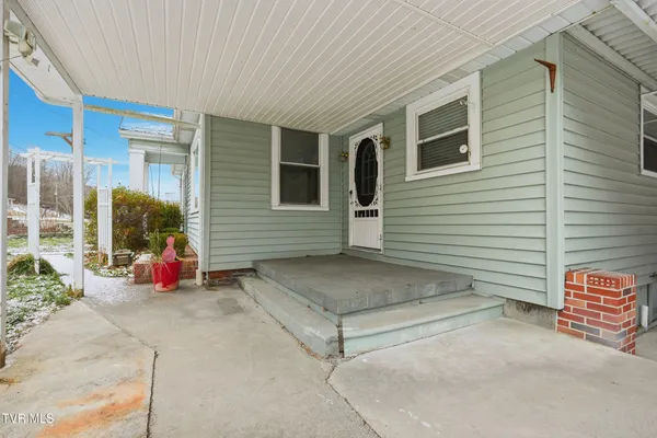 $169,000 | 1736 Main Avenue Southwest, Norton, VA 24273