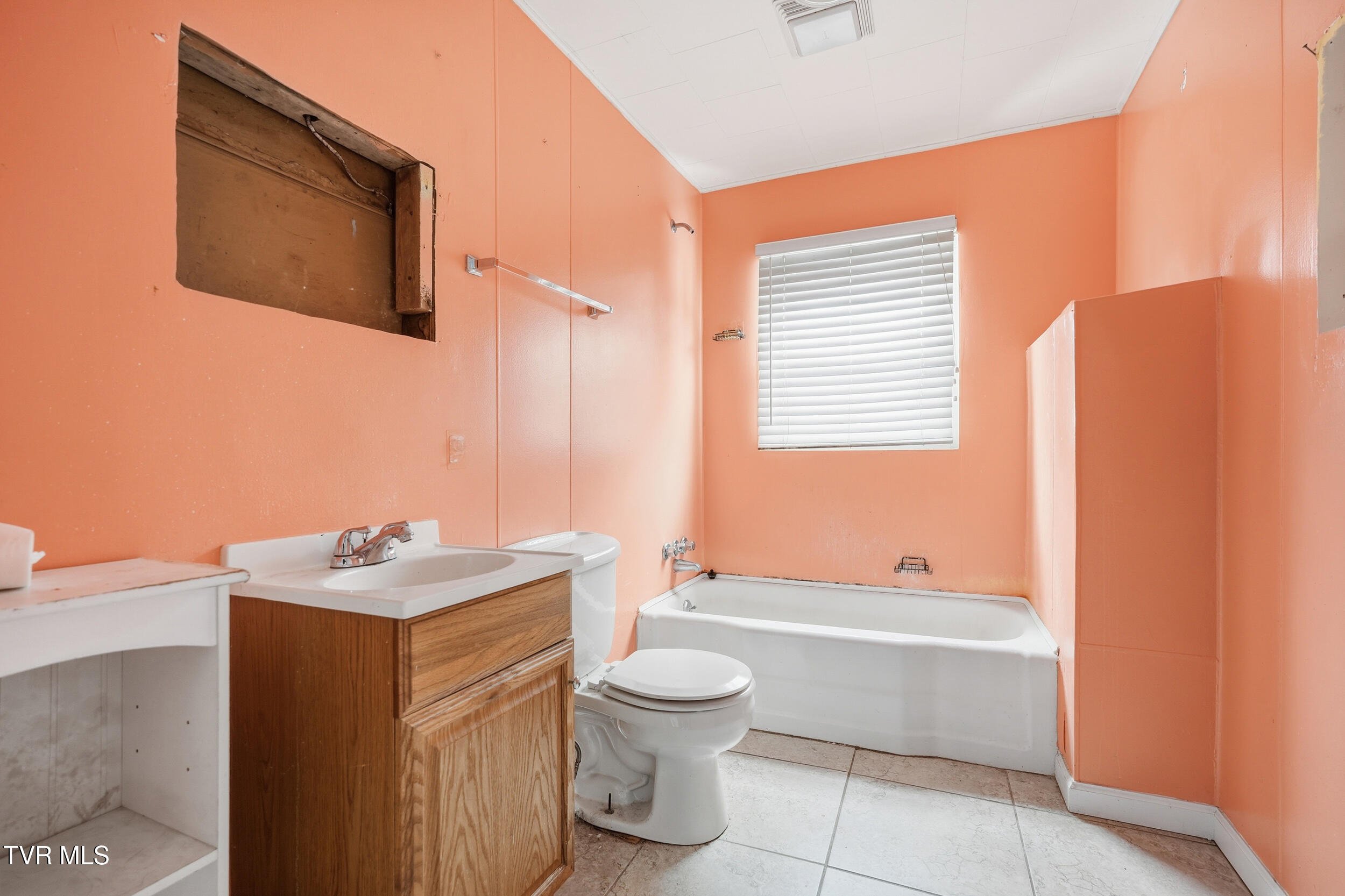 1736 Main Avenue Southwest Norton, VA 24273 - Photo 31 of 39 IMG_0974