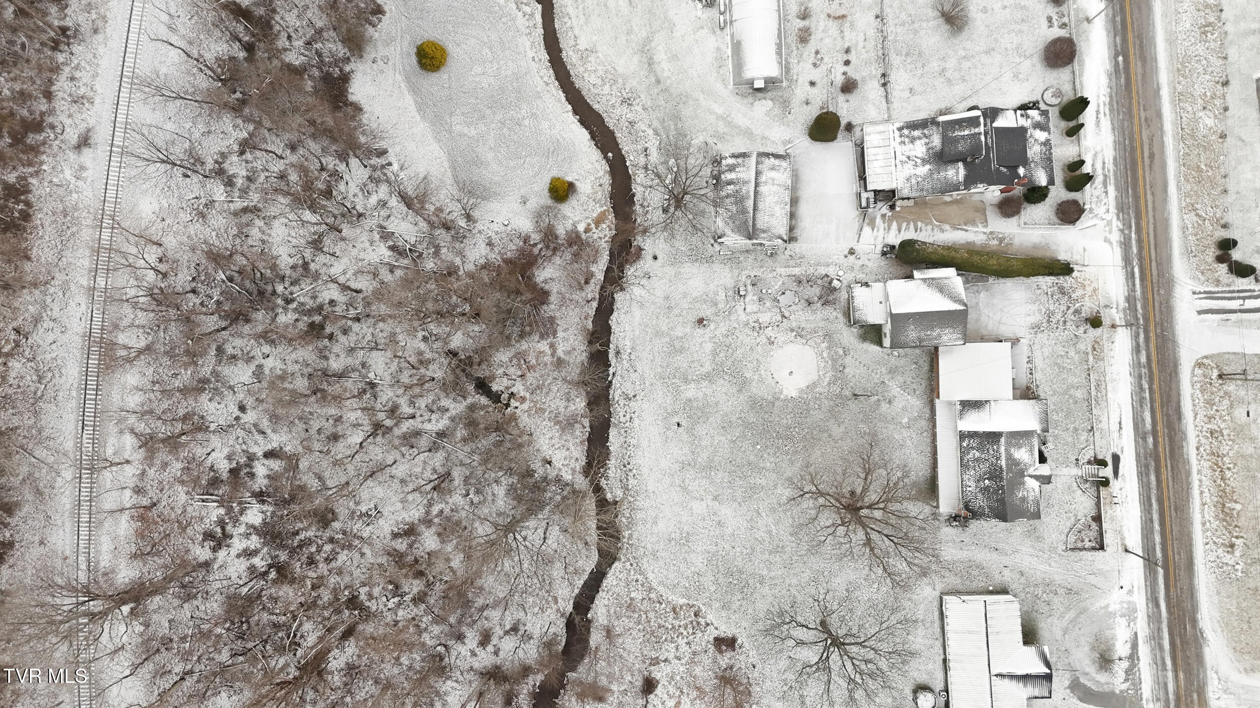 1736 Main Avenue Southwest Norton, VA 24273 - Photo 39 of 39 IMG_0982