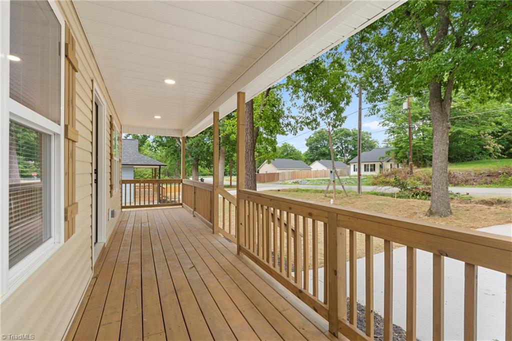 160 Old Fisher Ferry Road Thomasville, NC 27360 - Photo 4 of 19