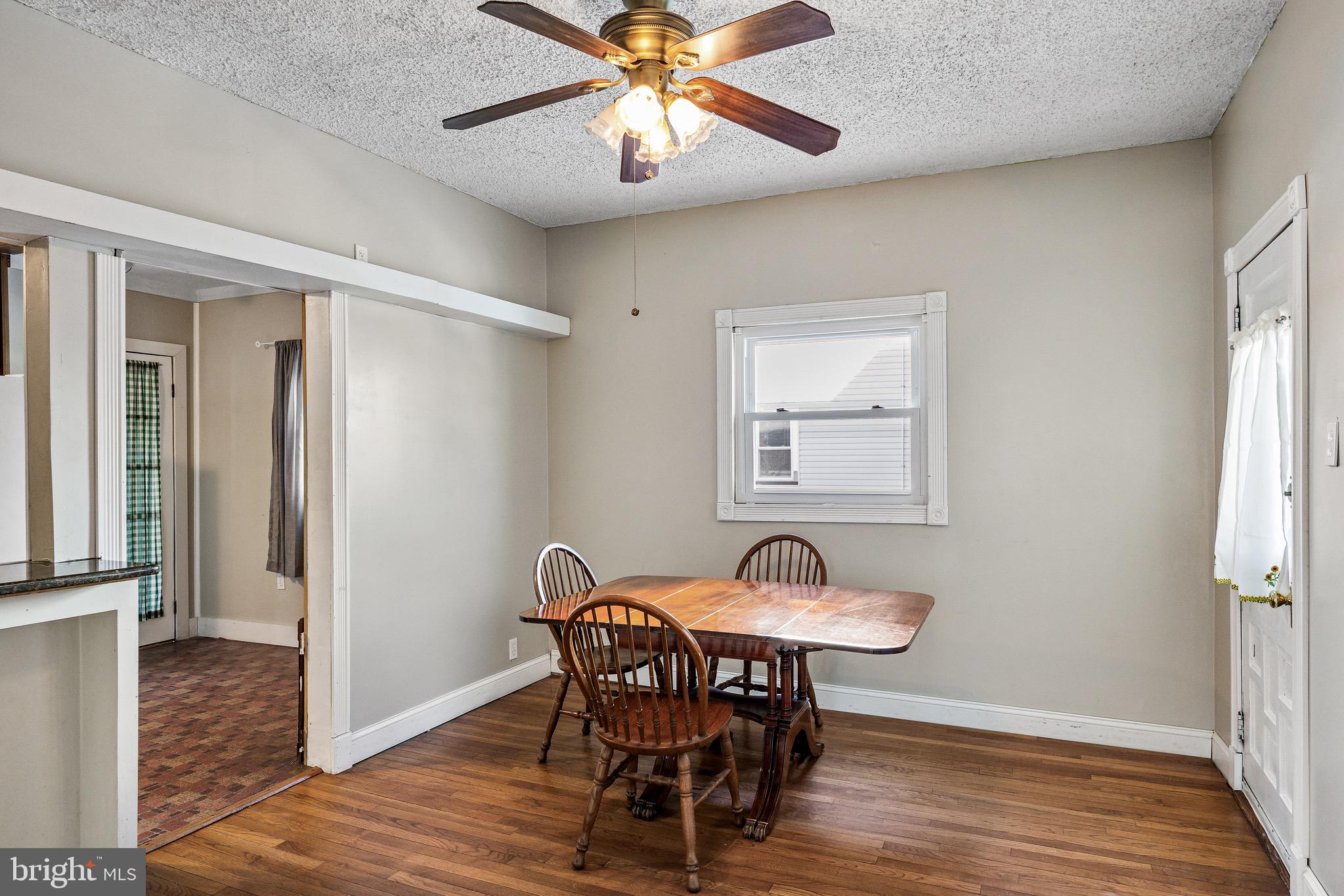 116 Lippincott Avenue Riverside, NJ 08075 - Photo 11 of 34 Dining room